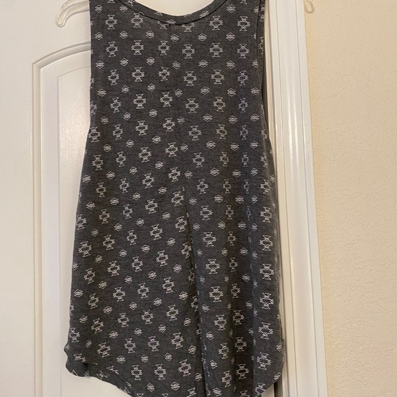 EUC Grayson Threads Gray Tank Top with White Triangle Print - Picture 2 of 3